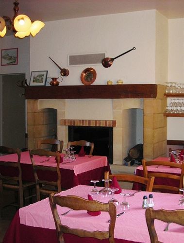 Hotel Chastrusse Nadaillac-de-Rouge Ngoại thất bức ảnh