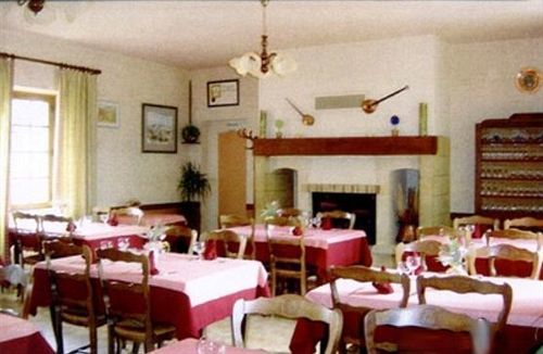 Hotel Chastrusse Nadaillac-de-Rouge Ngoại thất bức ảnh